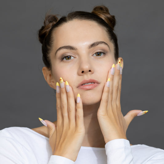 3H Luxury Handmade Press-on Nails - Cherry Pop