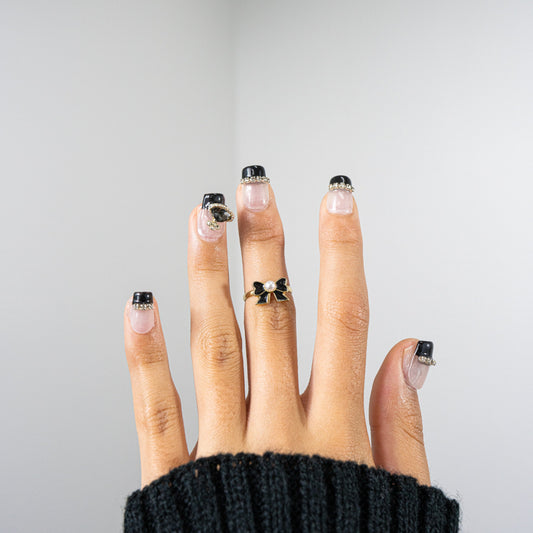 Gold Noir