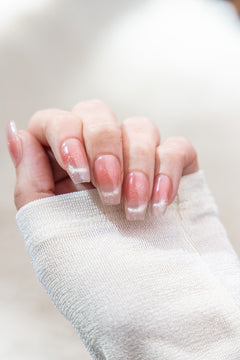 3H Luxury Handmade Press-on Nails - Classic Ombre Elegance - 3H Nails