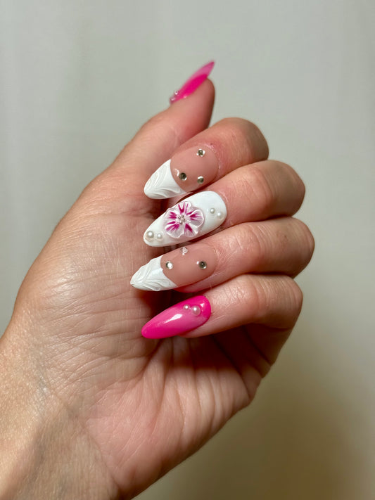 Dollhouse Daze-premium hand made press on nails