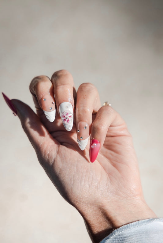 3H Luxury Handmade Press-on Nails - Dollhouse Daze